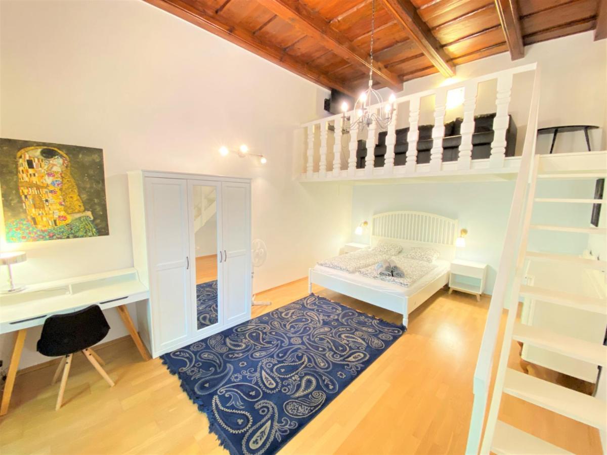 Apartment Black Eagle Prag