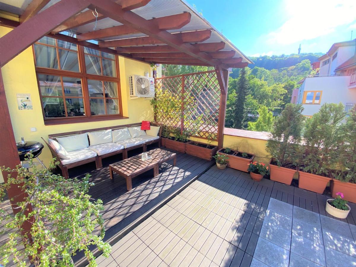 Black Eagle Apartment